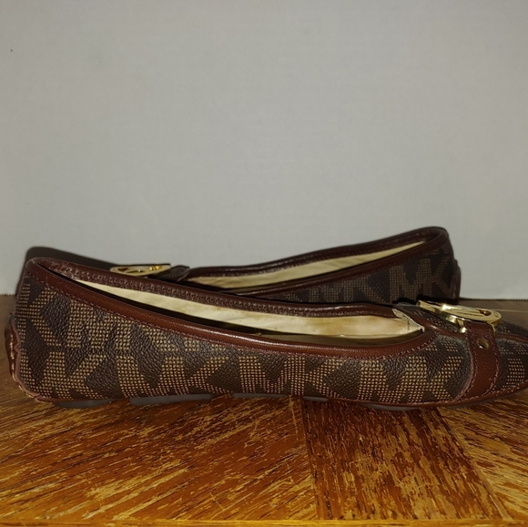 MICHAEL KORS Fulton Flats sz6.5 - Picture 5 of 12